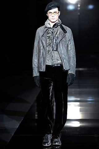 Giorgio Armani / - 2010-2011